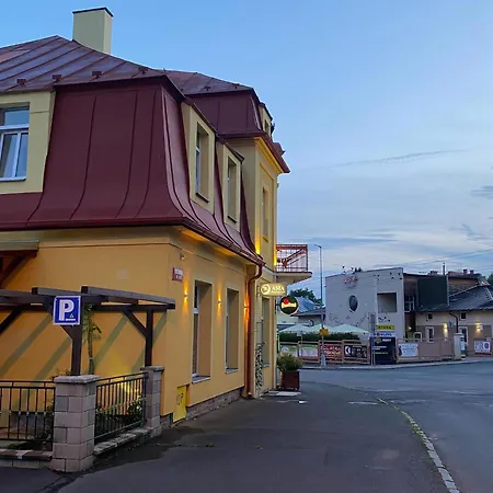 Zlaty Klas ホームステイ